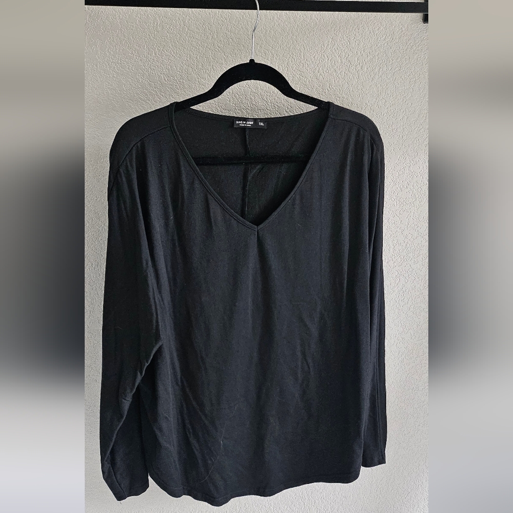 Long Sleeve V-Neck - Picture 7 of 9
